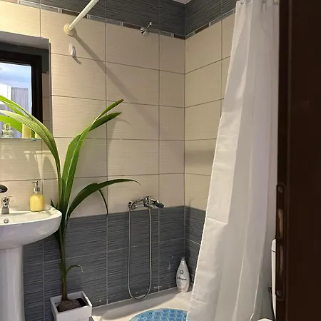 Апартаменты Living Skg 2
